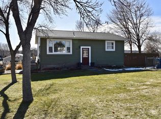 1227 E Park St, Pierre, SD 57501