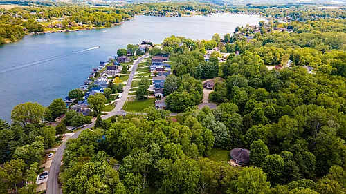 708 Country Club Dr Photo 1