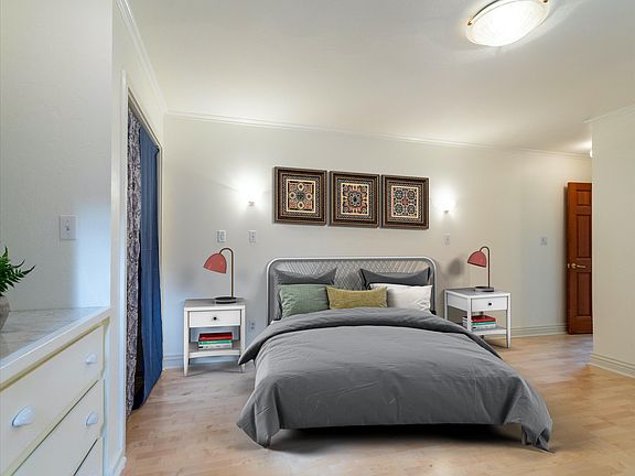 4th image of 150 Nursery St