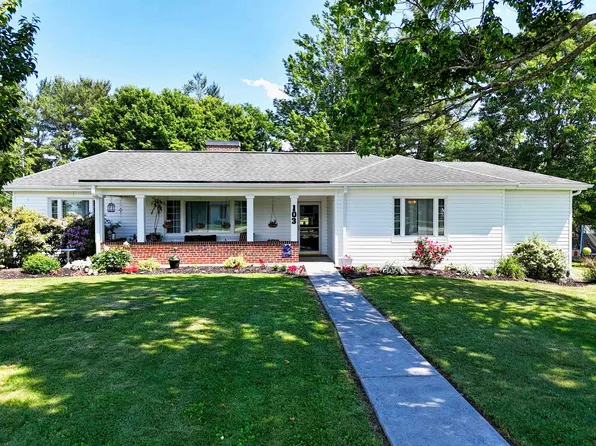 103 Ellett Dr SE, Christiansburg, VA 24073