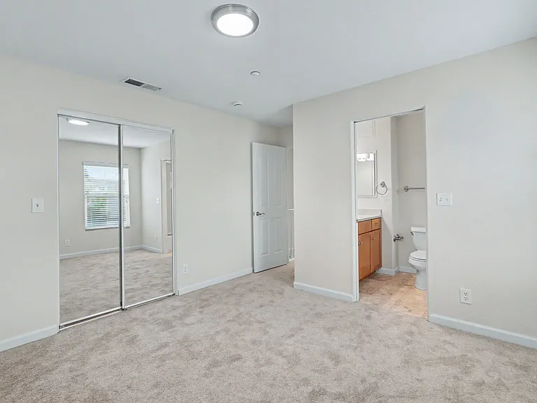 808 Lenzen Ave #107 — Photo 24