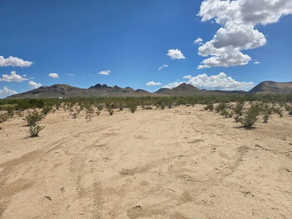 1201 Corzo Ave, Terlingua, TX 79852