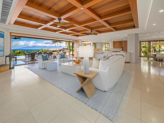 2nd image of 1008 Sunset Pl