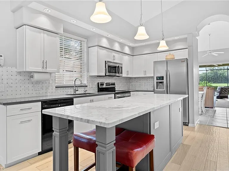 13520 Southampton Dr — Photo 8