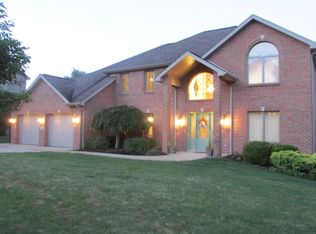 2339 Lindale Ct, North Huntingdon, PA