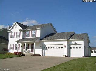 881 Lockwood Rd, Barberton, OH 44203
