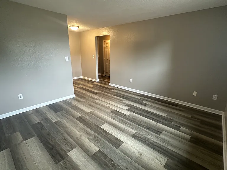 1314 W Pasewalk Ave #6 — Photo 11