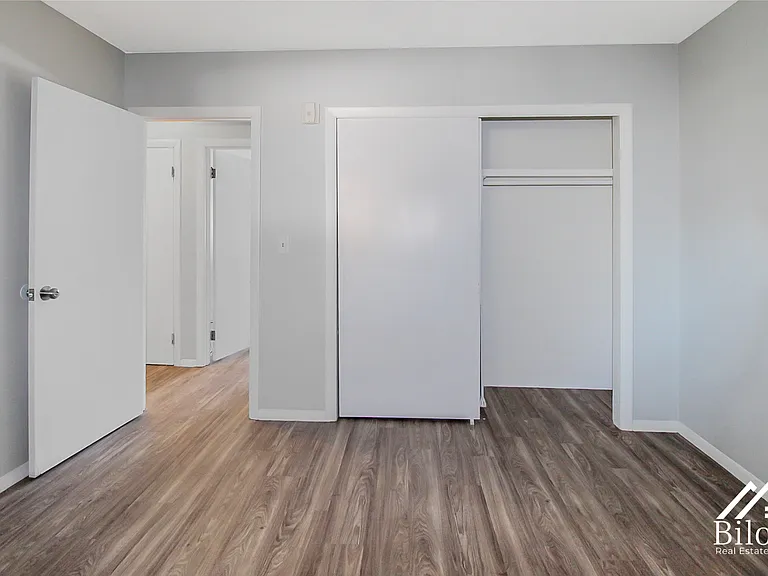 301 Oaklawn Ave — Photo 8