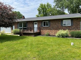 5327 E Carpenter Rd, Flint, MI 48506