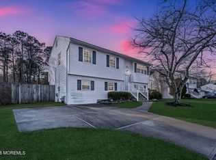 1421 Delaware Ave, Toms River, NJ 08753