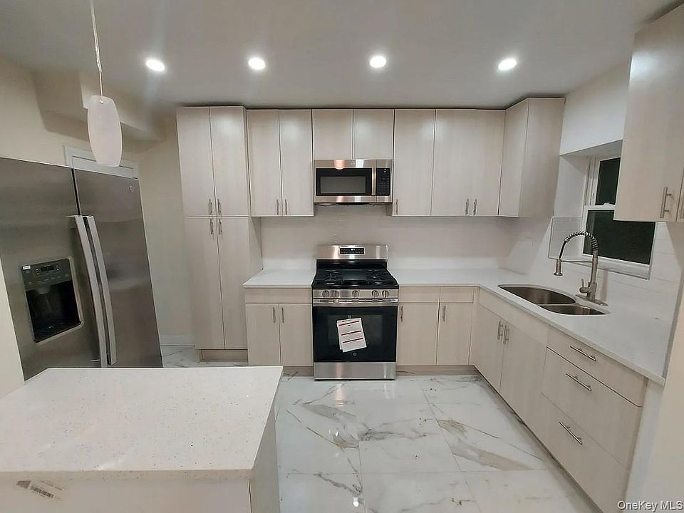 1st image of 141-66 73rd Terrace