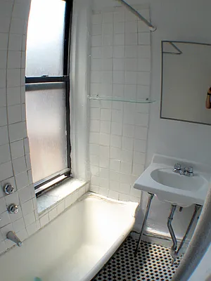 Rented by Best Apartments North Inc | media 37