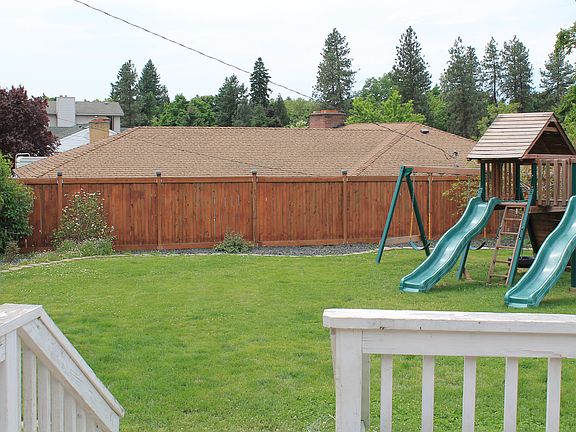 3rd image of 2127 W Shannon Ave