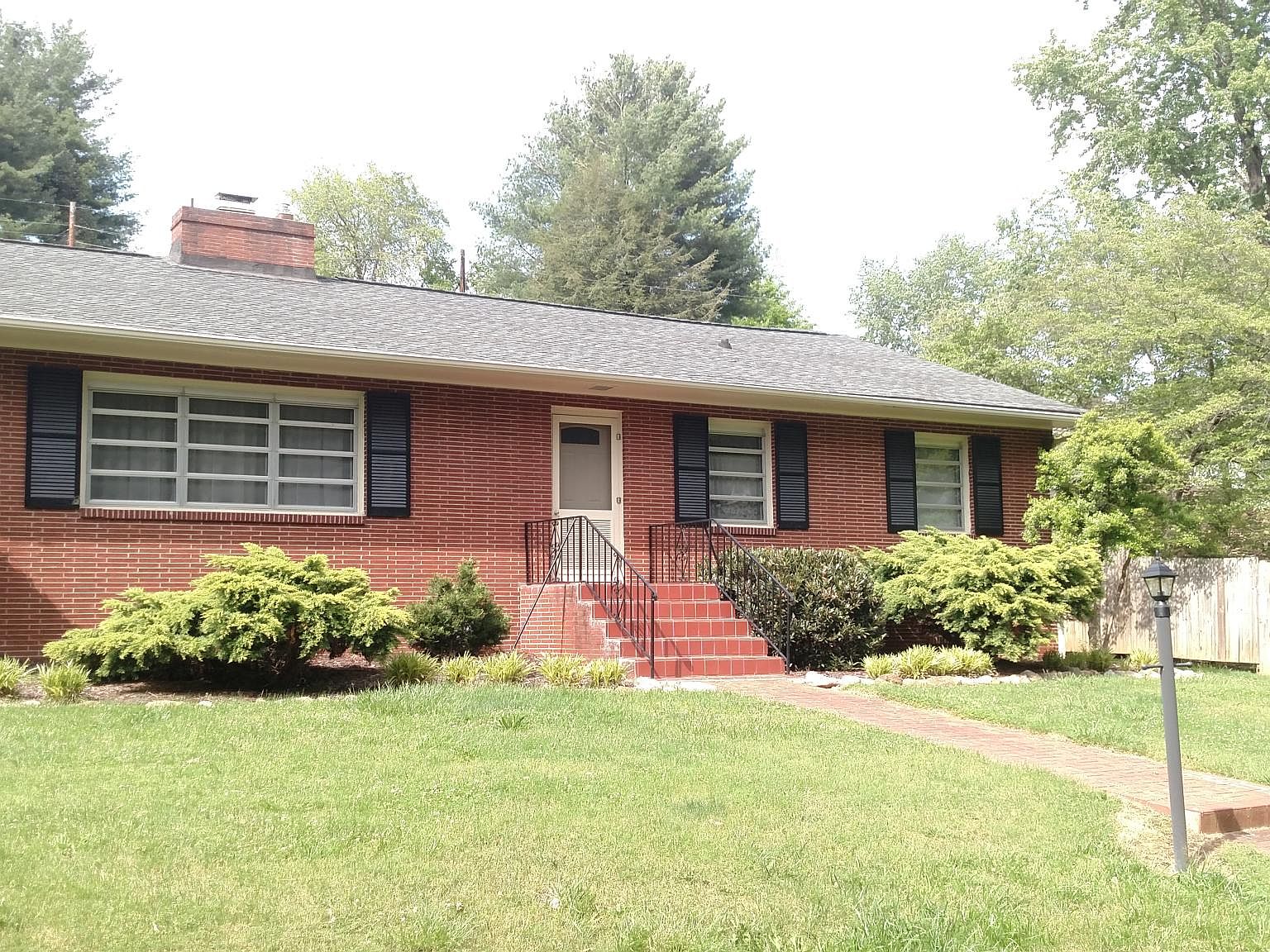 181 Johnson St, Canton, NC 28716 Zillow