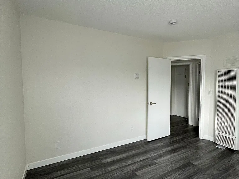 3711 Pueblo Ave #3 — Photo 9