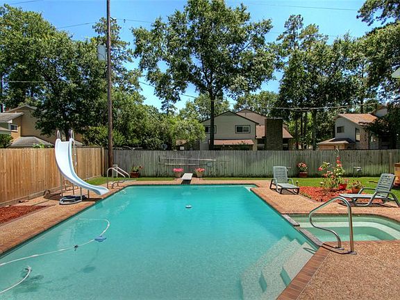 GREAT pool for Summer Fun!.