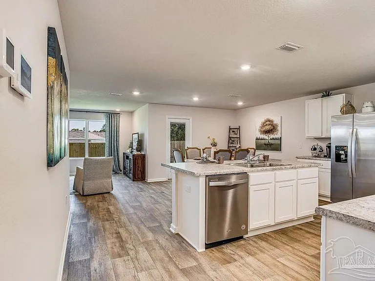 909 Lovebird Ct — Photo 2