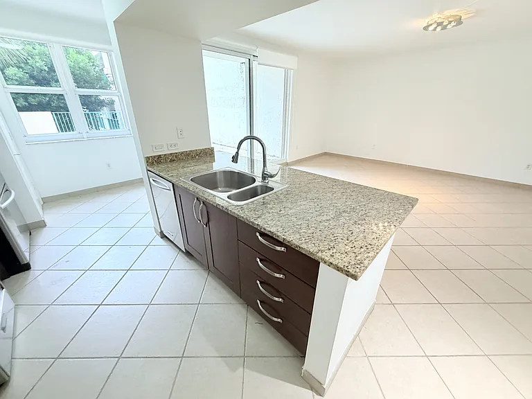 19900 E Country Club Dr #210 — Photo 2