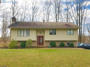 21 Old Creamery Rd, Newton, NJ 07860