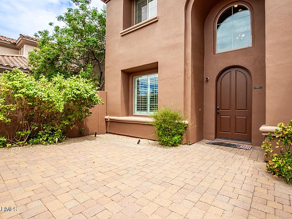 3rd image of 3658 E LOS GATOS Drive