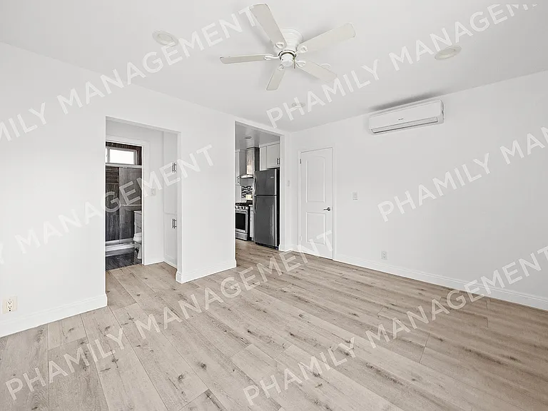 2517 W Temple St #1 — Photo 2