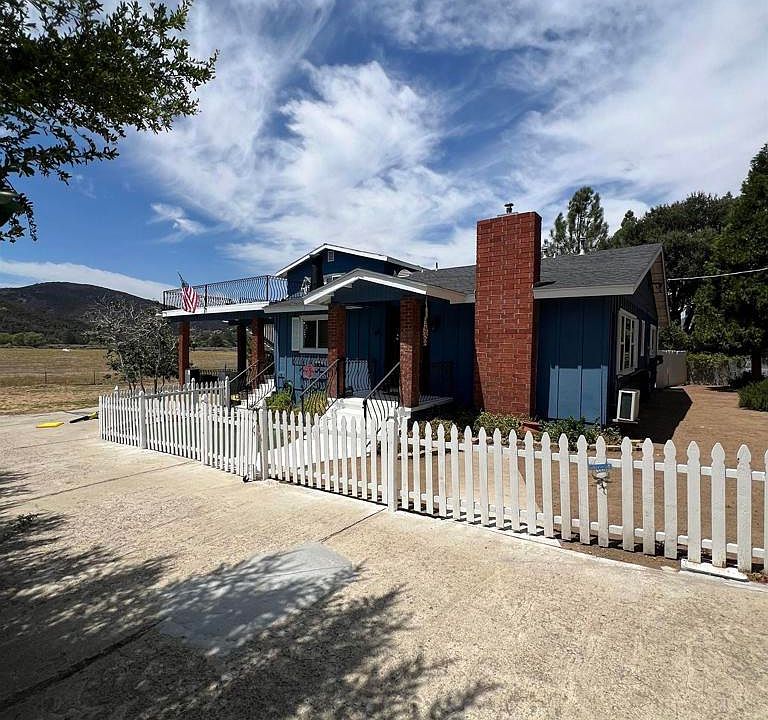 1st image of 8218 Valley View Trl