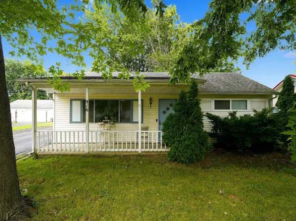 916 W Circle Dr, New Haven, IN 46774
