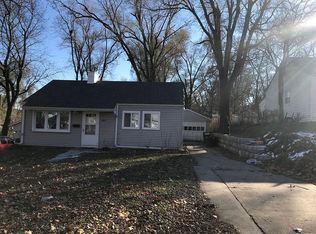 6681 Decatur St, Omaha, NE 68104