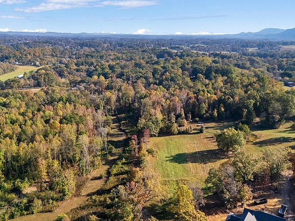 5th image of 209 Ridge Rd