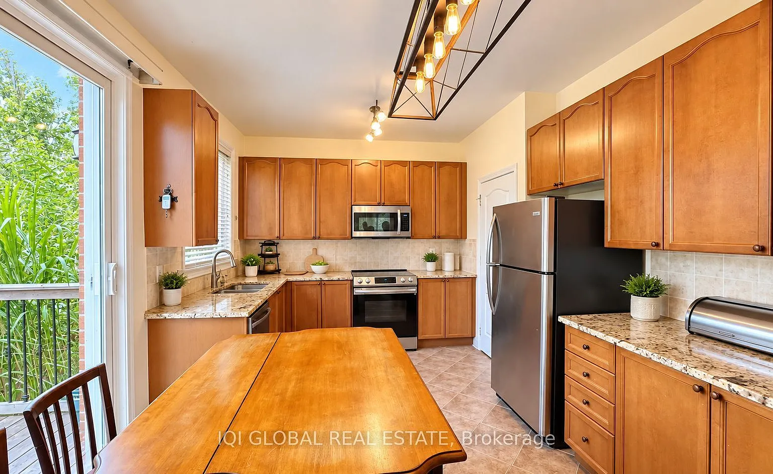 4 bed, $4,300 — Photo 4