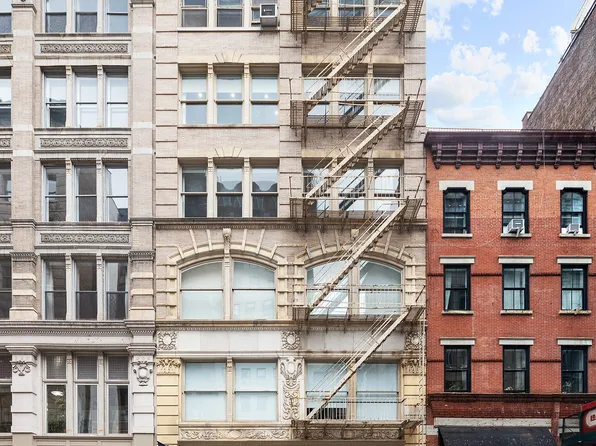 7 East 17th Street image 7 of 8