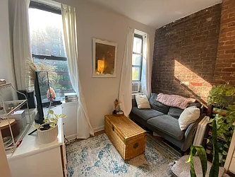 Rented by MOTION New York