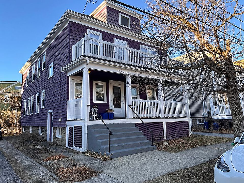 1st Floor, porch