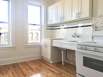 Rented by Premier Metro Realty Corp