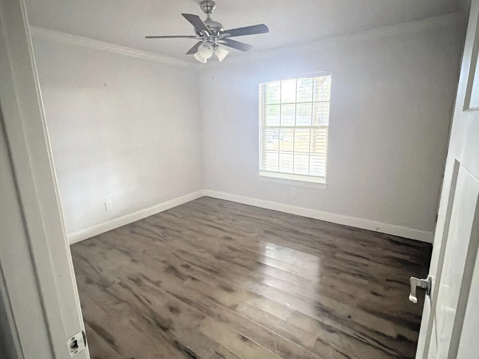 1806 Southridge Dr — Photo 4