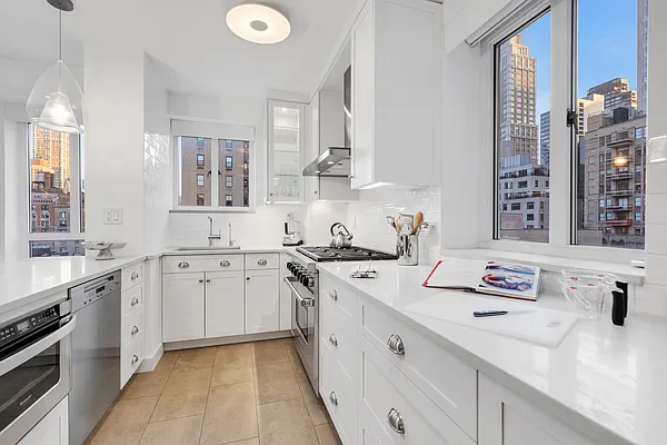 Rented by Corcoran | media 15