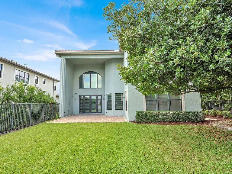 16590 Germaine Dr — Photo 52
