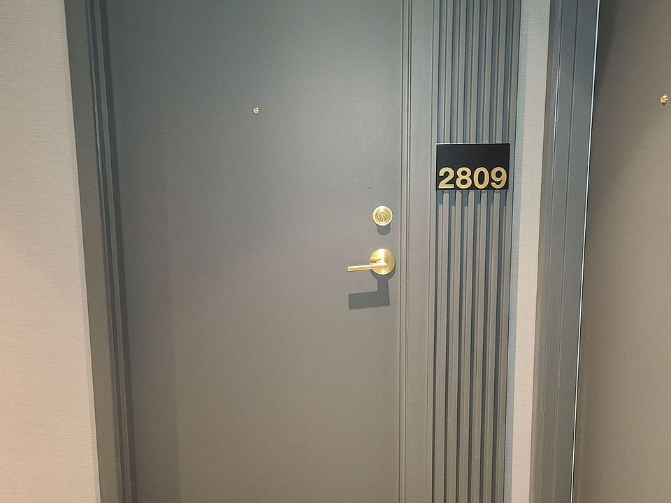 1st image of 950 Portage Pkwy #2809