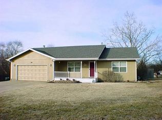 3120 SE Pisces Ave, Topeka, KS 66605
