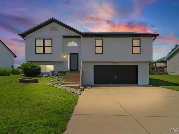 2316 W Ridge Dr, Festus, MO 63028