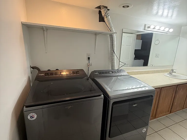 2321 W Harvest Ln — Photo 15