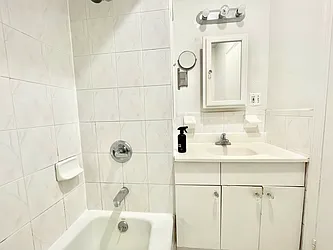 Rented by HOLTON REAL ESTATE INC.