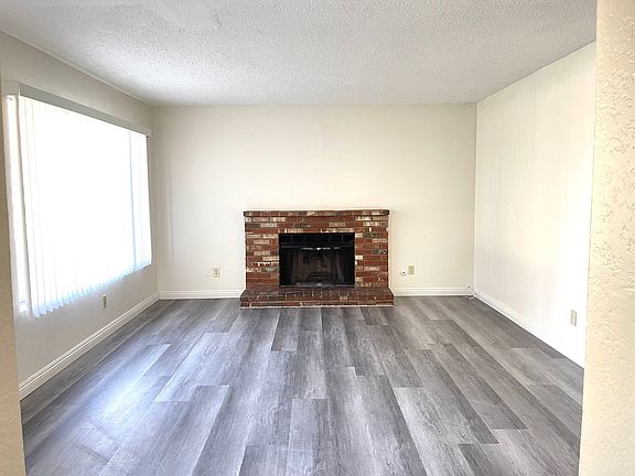 3rd image of 600 E Lugonia Ave APT A