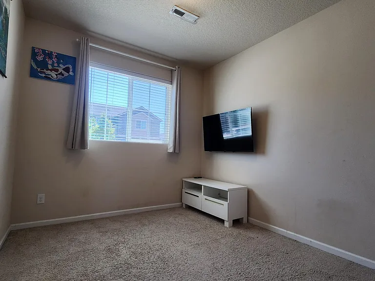 5028 NE 126th Ave — Photo 5