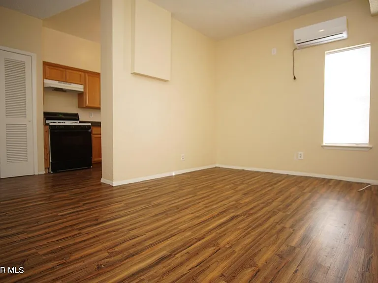 3403 Pershing Dr #3 — Photo 4