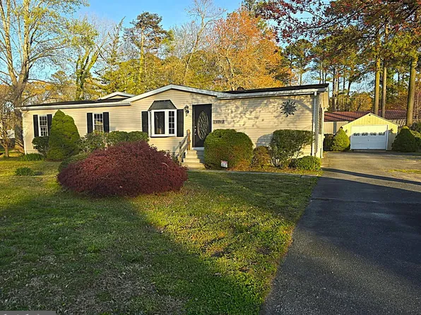 24349 Canal Dr, Millsboro, DE 19966