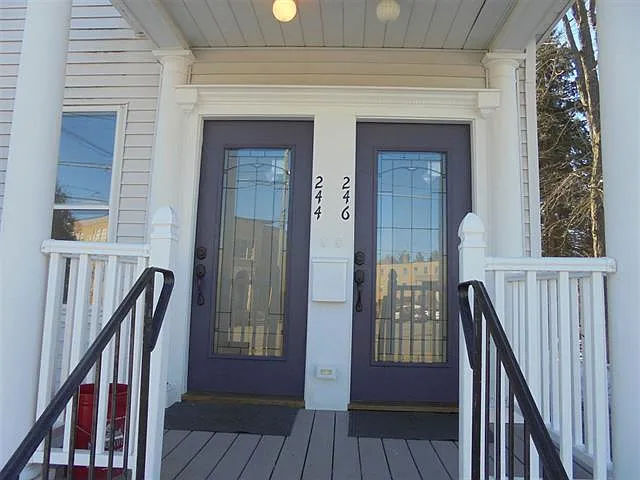 4 bed, 1484 sqft, $2,800 — Photo 2