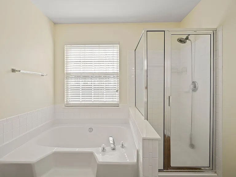 9718 Mitchell Glen Dr — Photo 29
