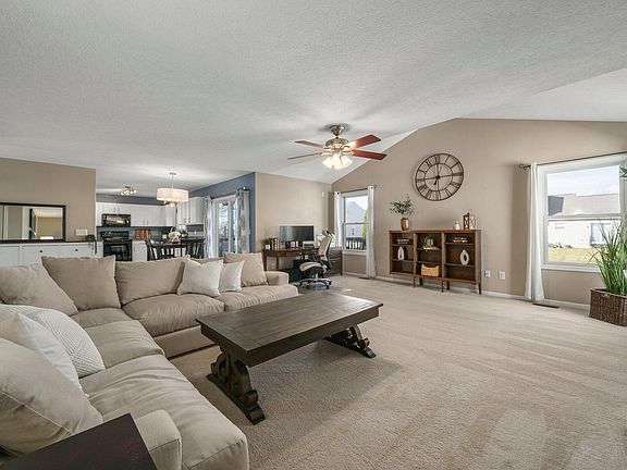 5th image of 7864 Brianna Dr