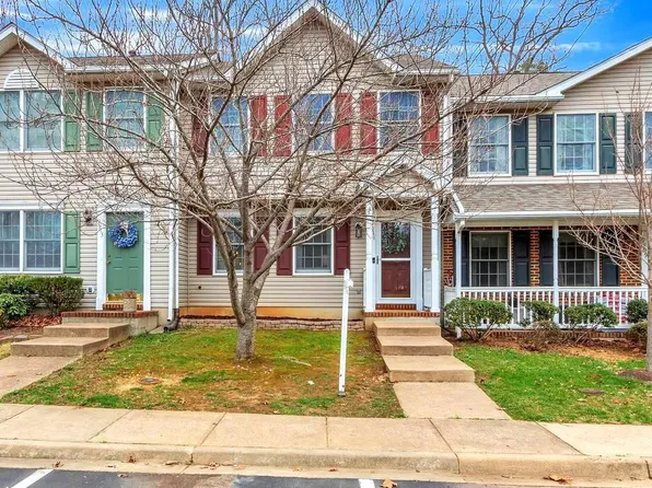9911 Dominion Forest Cir, Fredericksburg, VA 22408